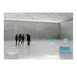 RONI HORN: WHEN YOU SEE YOUR REFLECTION IN WATER, DO YOU RECOGNIZE THE WATER IN YOU? / ロニ・ホーン：水の中にあなたを見るとき、あなたの中に水を感じる？